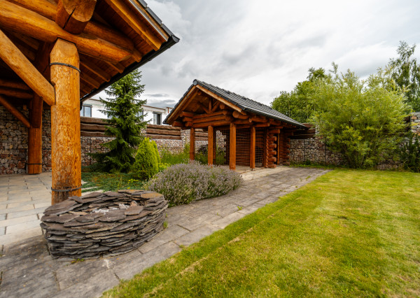 REZERVOVANÉ! Luxusný CHALET s nádhernými výhľadmi na TATRY