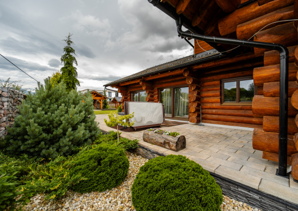 REZERVOVANÉ! Luxusný CHALET s nádhernými výhľadmi na TATRY