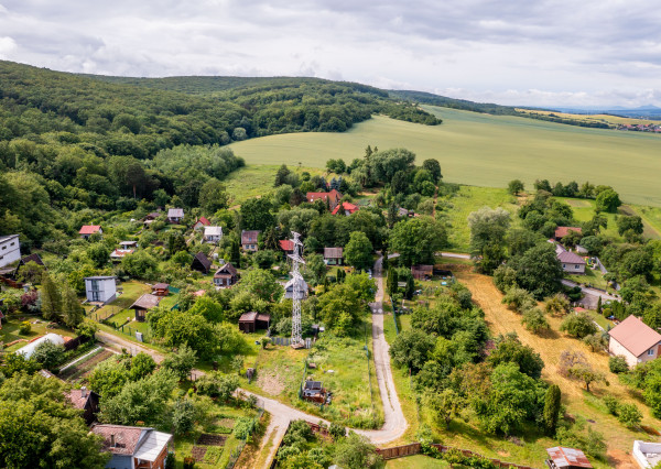 PREDANÉ! Chata so záhradou v obci Hrašovík