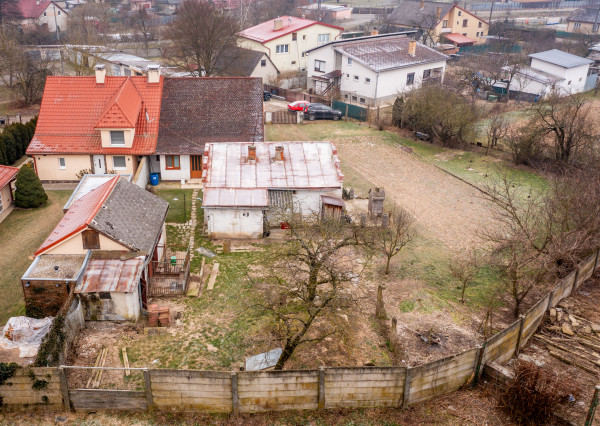 Exkluzívne na predaj útulný a zachovalý rodinný dom vo vyhľadávanej obci Čaklov!