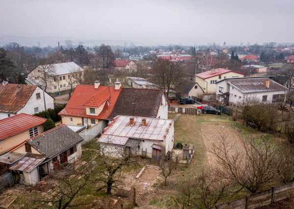 Exkluzívne na predaj útulný a zachovalý rodinný dom vo vyhľadávanej obci Čaklov!