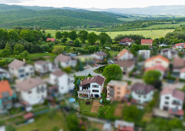 Priestranný rodinný dom v Moldave nad Bodvou