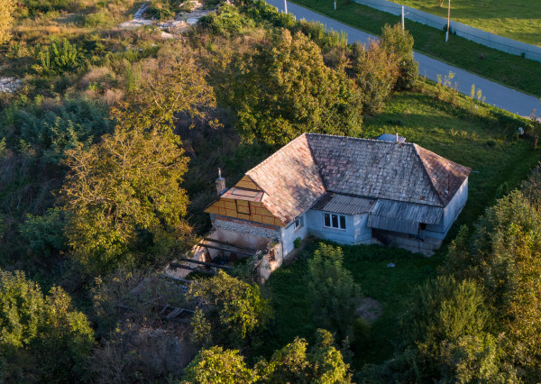 Rodinný dom v pôvodnom stave v obci Žarnov